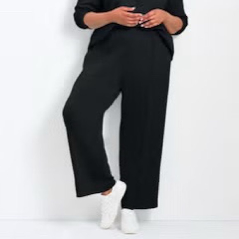 Soft by Avenue Wide Leg Pants 22/24